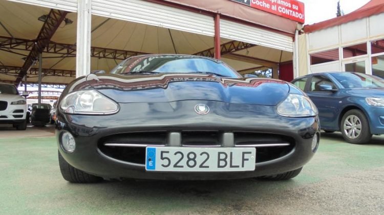 Jaguar XK8 COUPE