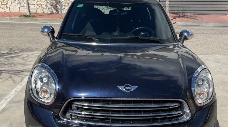 Precioso Mini Cooper D Countryman motor 2.0 diesel 2014