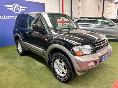 MITSUBISHI MONTERO