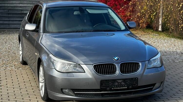 BMW 2008 525i