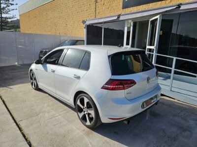 VW Golf 2.0 TSI DSG GTI Performance BMT